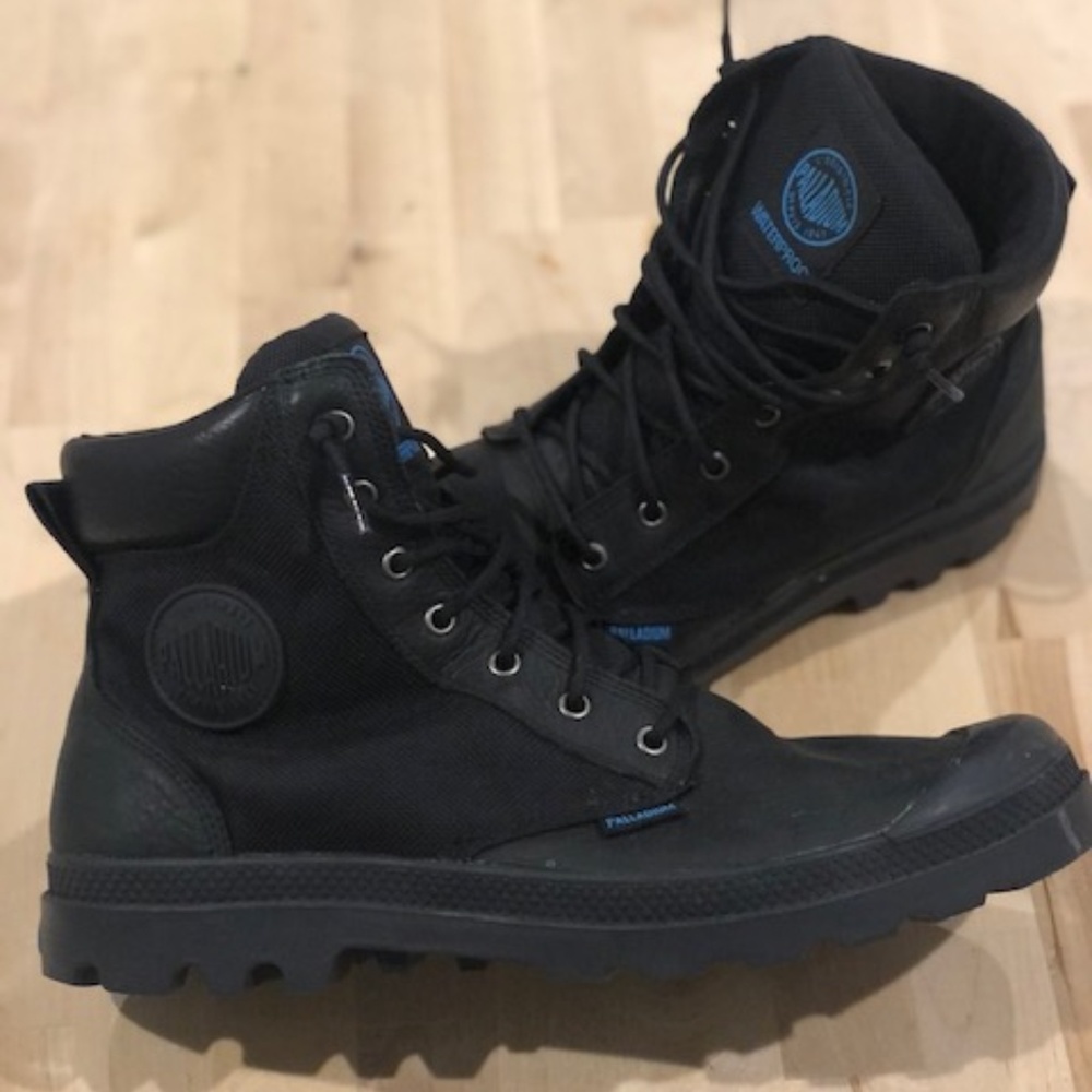 Palladium Pampa Sport Cuff WPN black